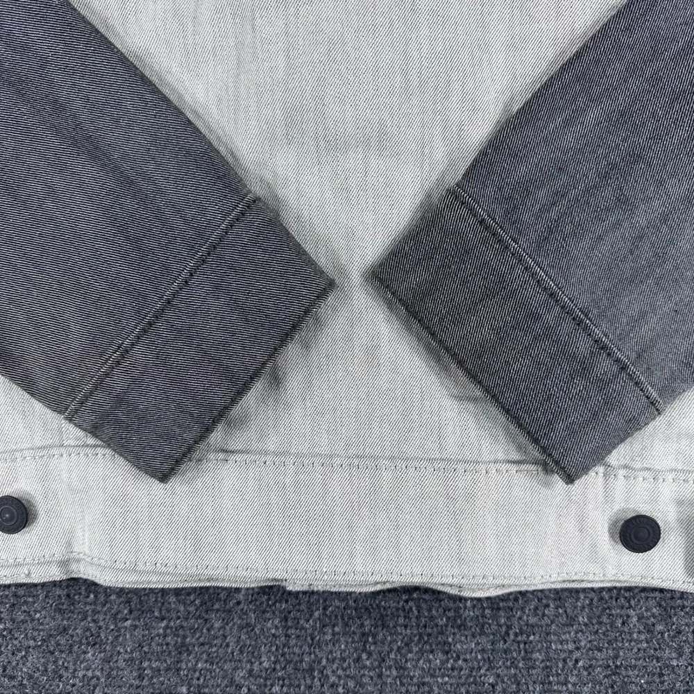 Levi's Trucker Jacket Mens M Medium Grey Two Tone Colorblock Denim Coat